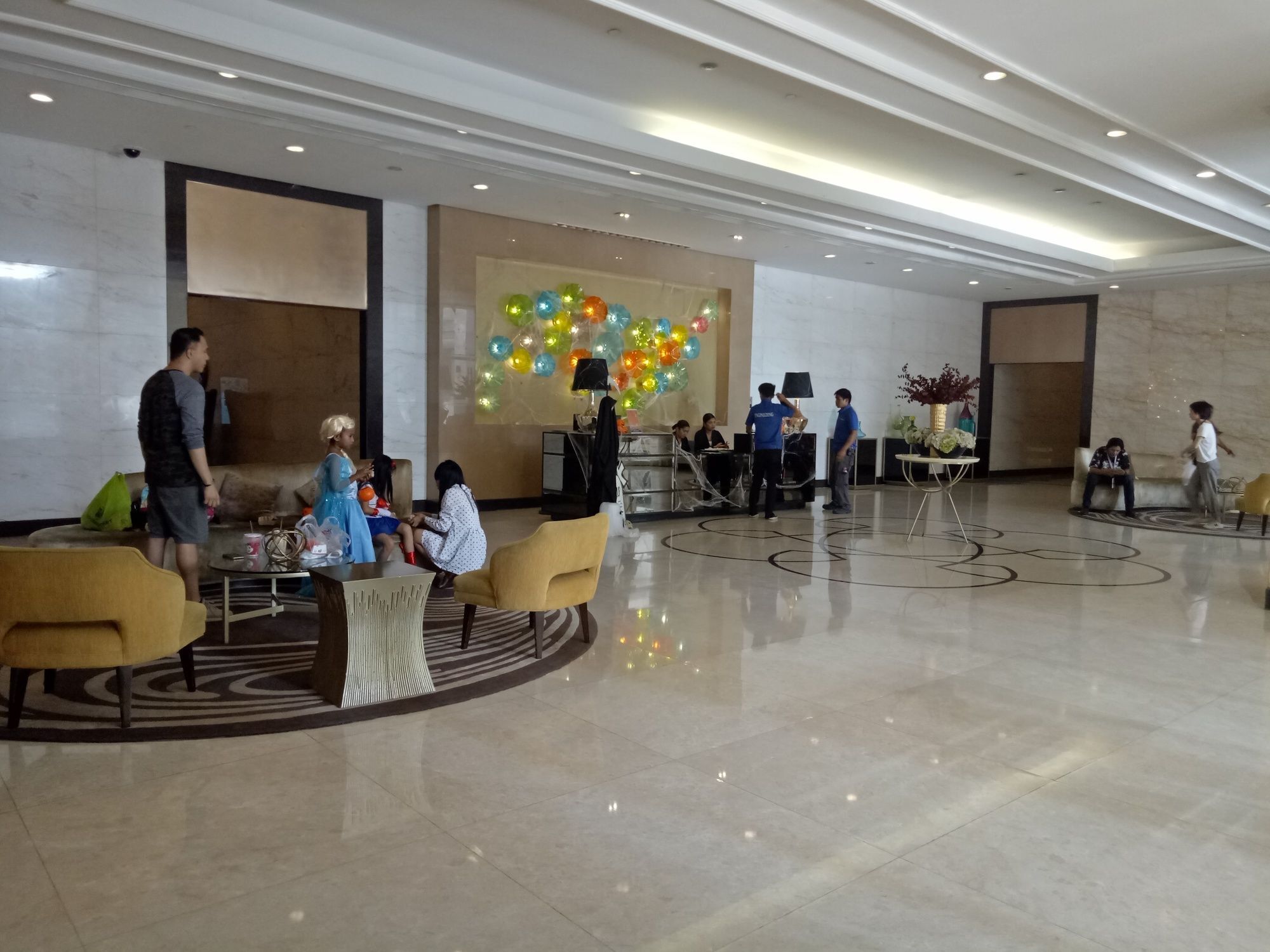 Venice Mckinley Hill Taguig Bgc Exterior photo